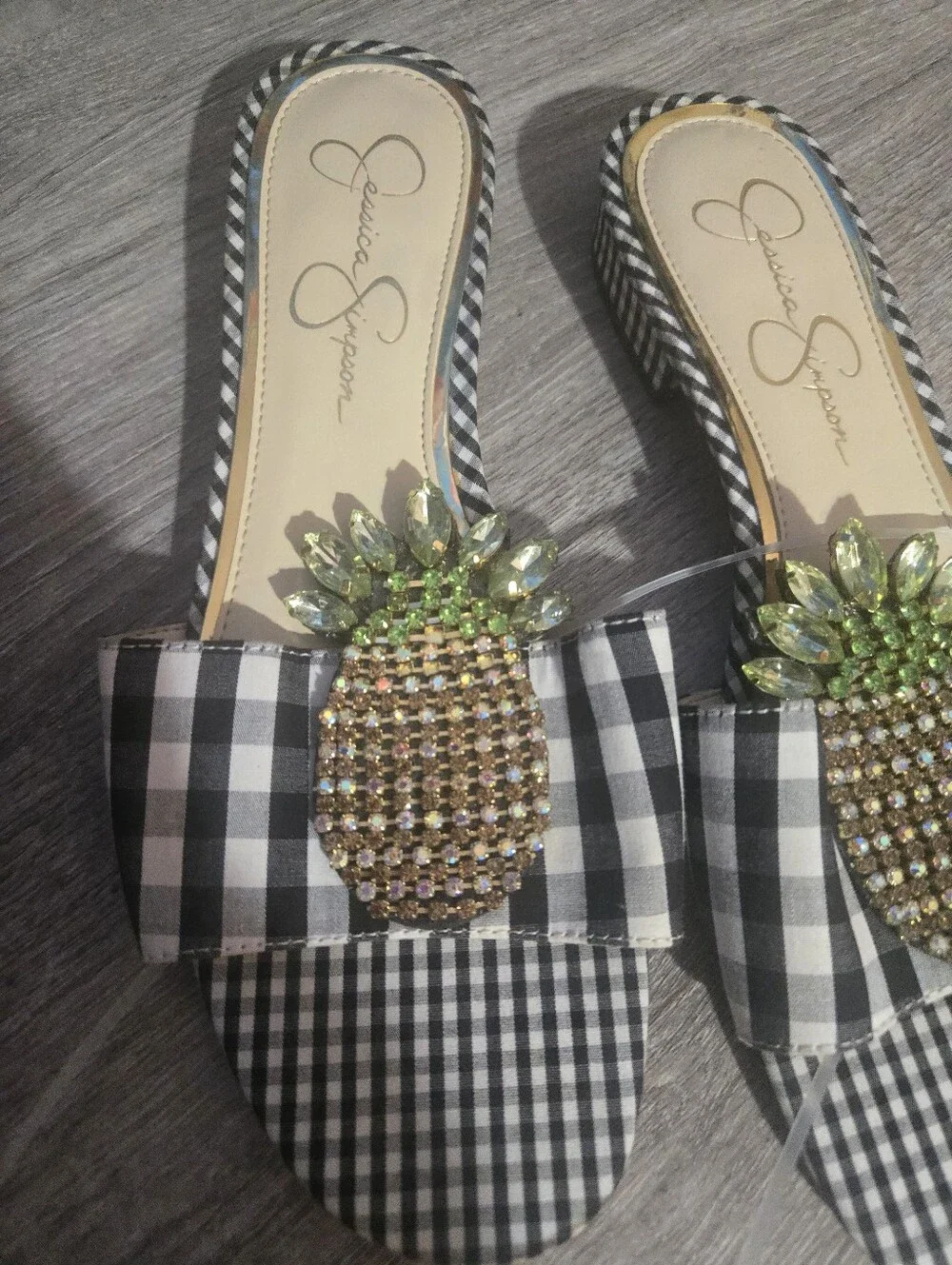 Jessica Simpson Shoes - Picture 2 of 4